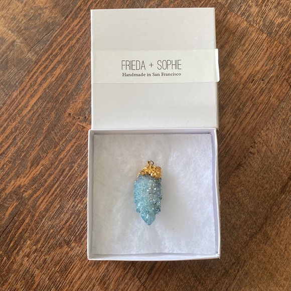 Gold Dipped Quartz Necklace Pendant - Picture 3 of 5